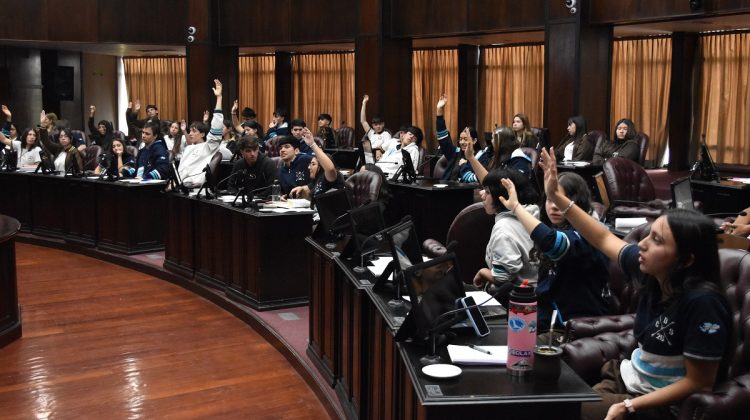 Estudiantes del Colegio ‘San José’ fueron ‘Diputados por un Día’