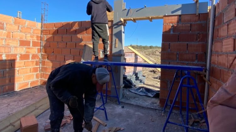 Las viviendas en La Punilla, Juan Llerena y El Morro suman terminaciones y mamposterías