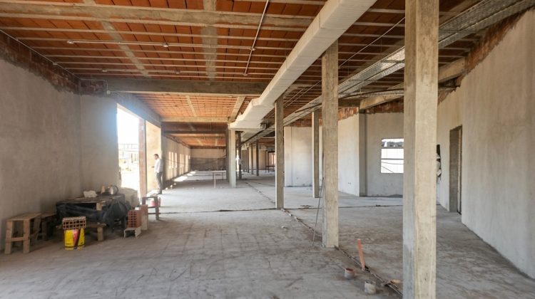 Hospital Favaloro: siguen las terminaciones en los bloques y concluyen el acceso para ambulancias