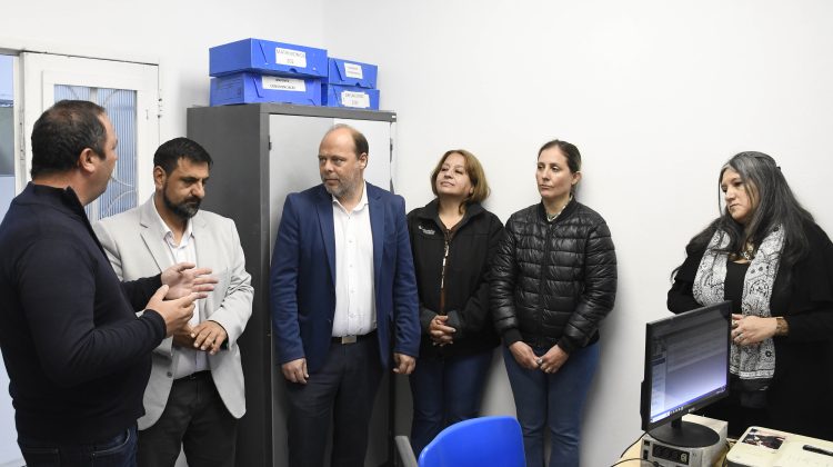 El edificio municipal donde funciona el Registro Civil ya luce renovado y amplía su horario