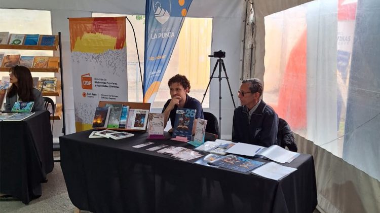 El área de Lectores de la ULP mostró su propuesta literaria en la Feria del Libro de San Francisco
