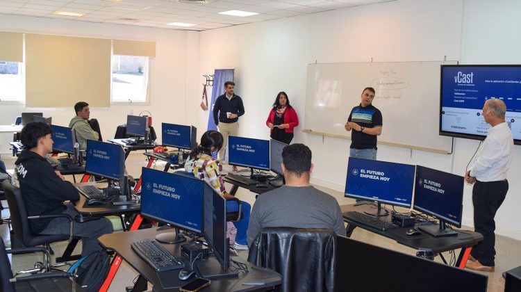 Los alumnos de la ULP cruzaron experiencias en el nuevo Laboratorio de Finanzas