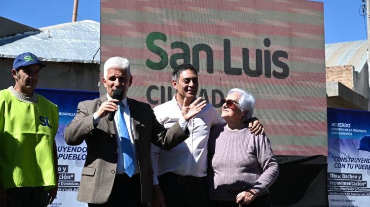Poggi acompañó a Hissa en la inauguración de repavimentación y mejoras en el barrio Pringles