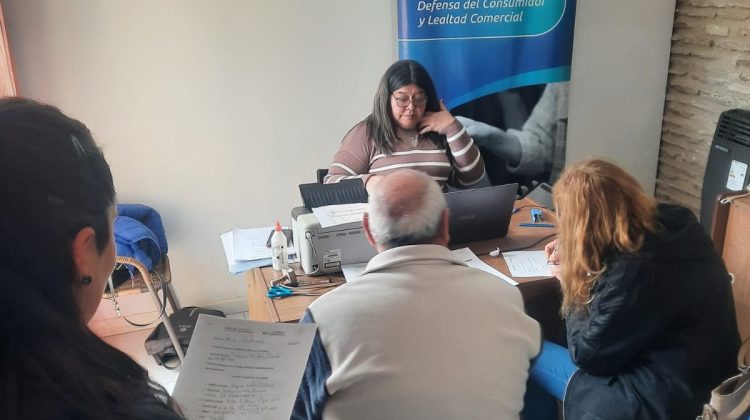 Defensa del Consumidor desplegó un operativo integral en El Volcán