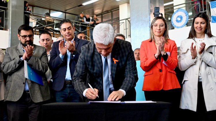 Poggi llamó a licitación para comenzar la modernización del Edificio Administrativo