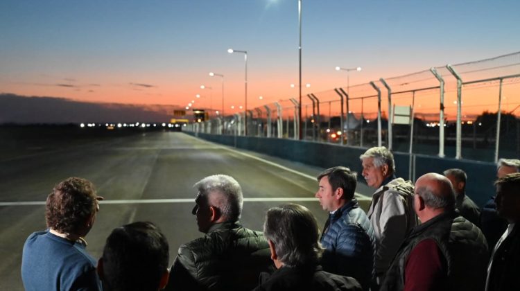 El Gobernador participó de la inauguración del nuevo sistema de iluminación del Autódromo Provincial