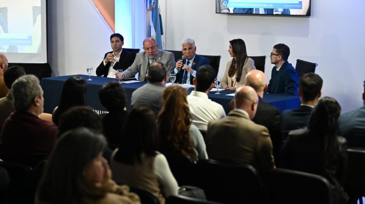 Seguí en vivo el lanzamiento de la capacitación en IA para empleados públicos