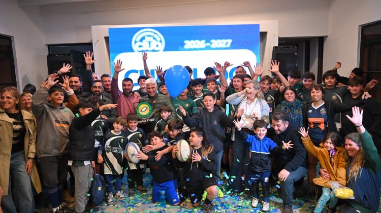 Recreación y comunidad: Poggi inauguró el renovado SUM del Herradura Rugby Club