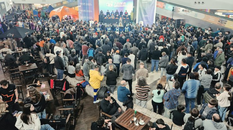 Pasión fierrera: más de 8.000 personas vibraron en la EDIRO con la previa del Turismo Carretera
