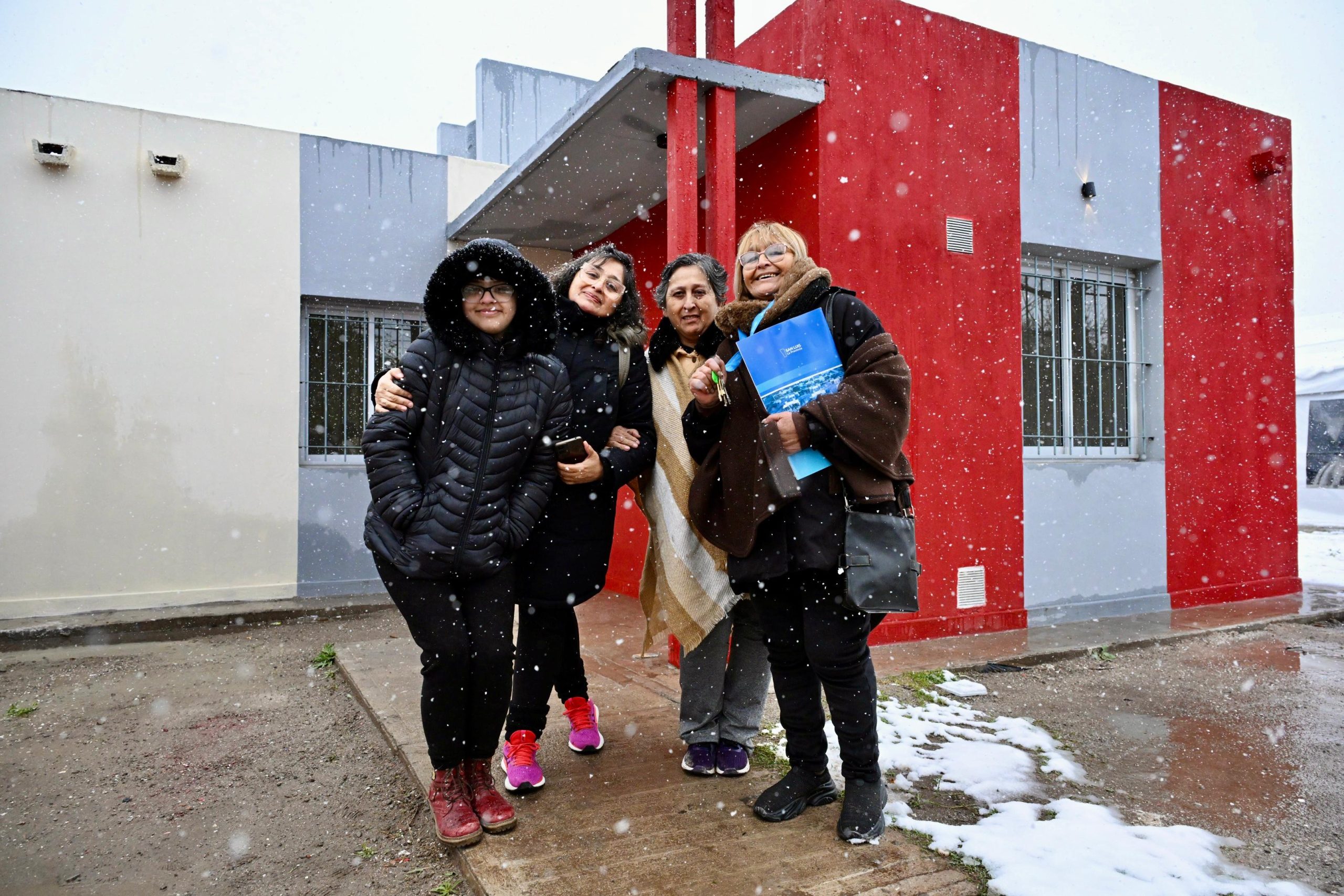 Entrega de viviendas en Tilisarao