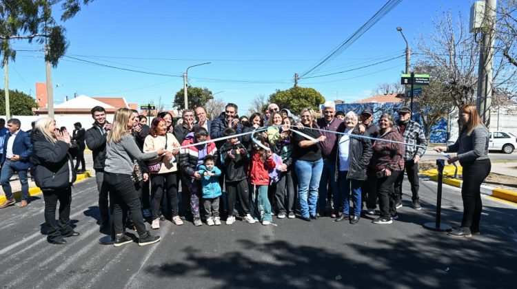 El Gobierno y el Municipio renovaron el pavimento de una diagonal del barrio Altos del Sol