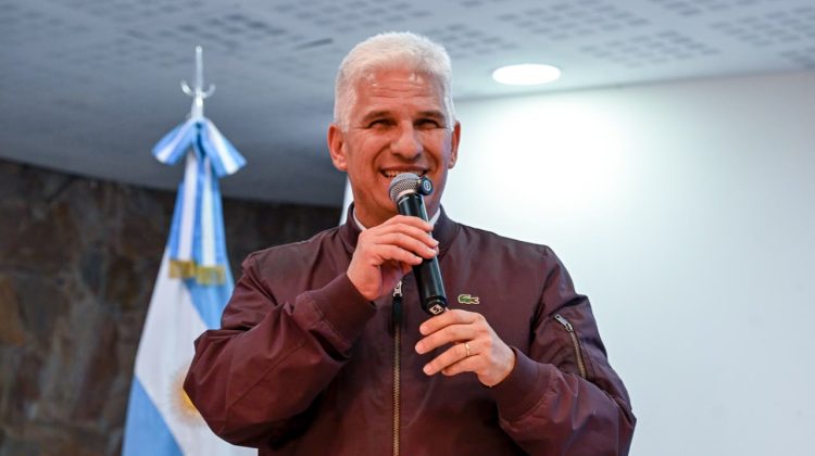 “Para final de año habremos construido dos casas y media por día, de lunes a lunes”