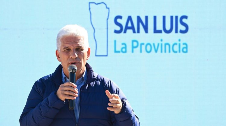 “La vivienda no solo cumple el sueño de las familias, también genera mucho trabajo”