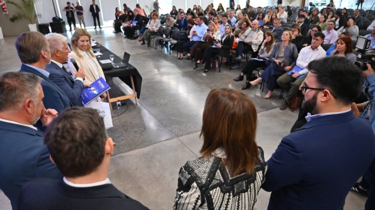 El Gobierno dictó una jornada de capacitación abierta sobre Federalismo y Derecho Constitucional