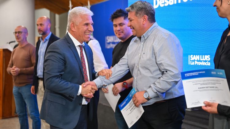El Gobierno entregó 130 certificaciones que impulsan la actividad productiva en la provincia