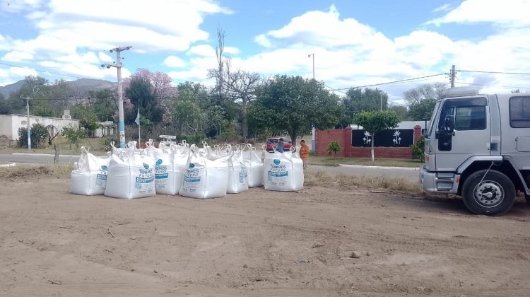 Familias de otras cuatro localidades dan inicio a la construcción de sus viviendas