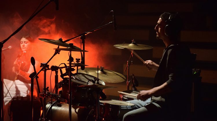 ‘Ella También’ presenta su homenaje a Luis Alberto Spinetta en el Centro Cultural ‘Puente Blanco’