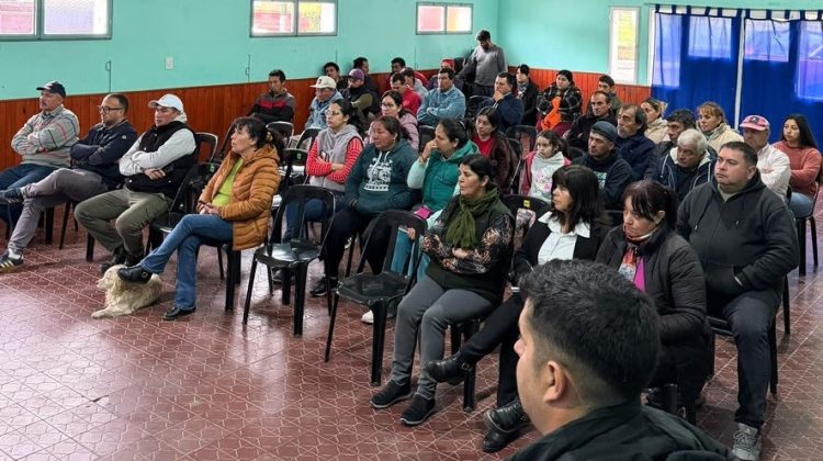 Las mentorías de ‘Mi Próximo Paso’ reunieron a 100 vecinos