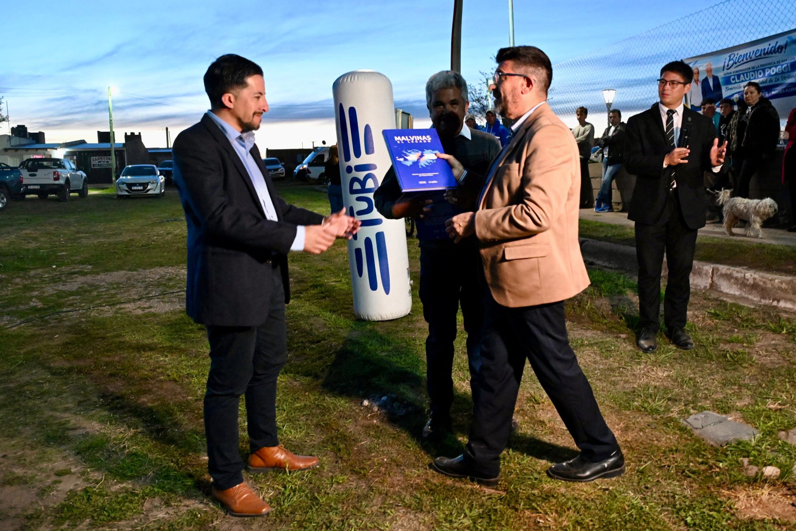 Entrega del libro Malvinas, El Legado