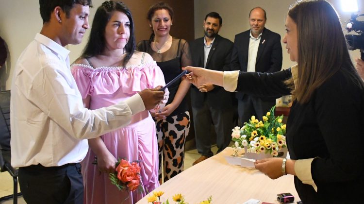 La Provincia restableció la entrega de la Libreta de Familia 
