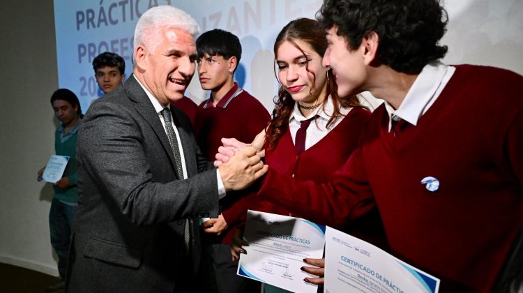 Cuatro proyectos estudiantiles de El Volcán recibieron reconocimientos en la EDIRO