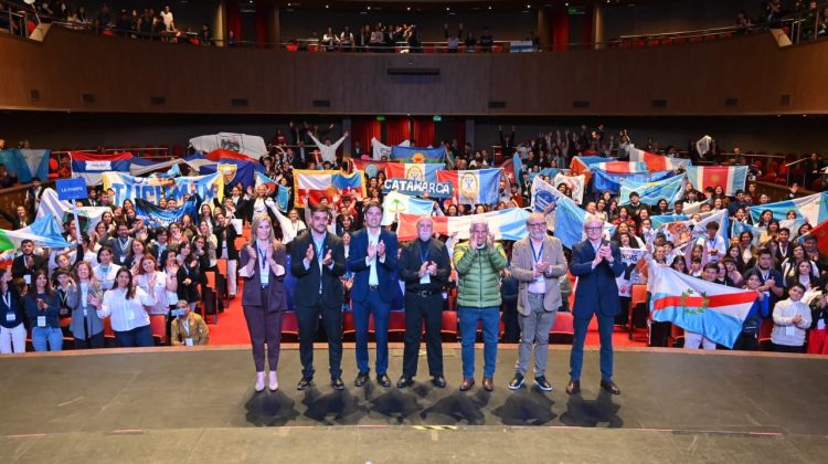 El Gobernador encabezó el cierre de la Feria Nacional de Ciencias, Tecnología, Artes y Matemática
