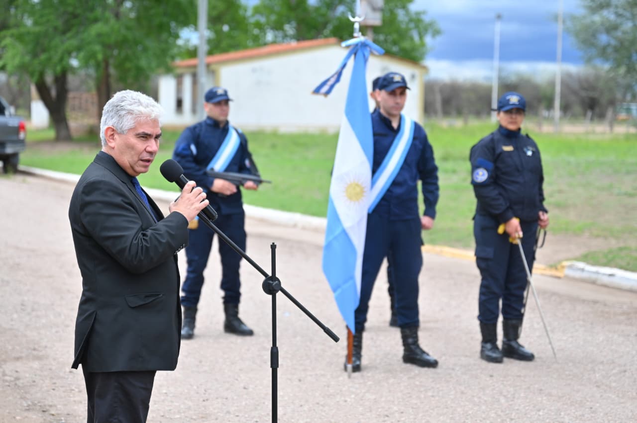 Autoridades durante el acto