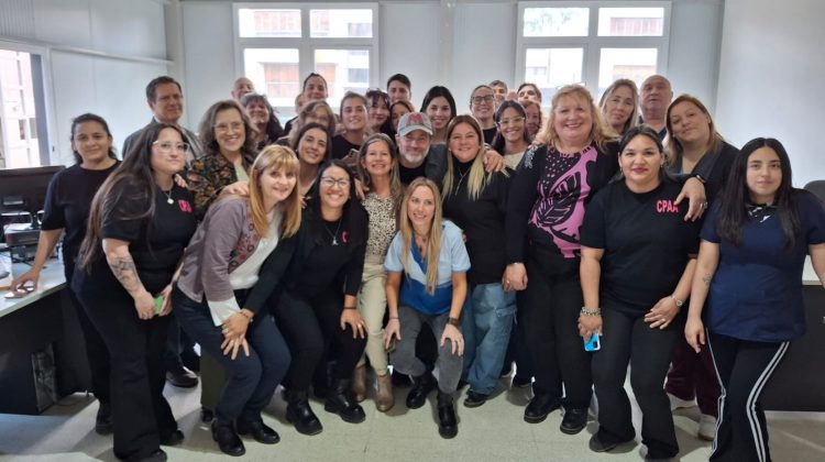 Gastón Pauls visitó el CPAA y reconoció el trabajo de sus equipos