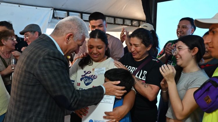 “Esto es muy importante porque es tu techo y va a ser para siempre de la familia”
