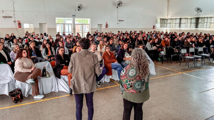 Más de 450 docentes participaron de una capacitación sobre dificultades en el aprendizaje